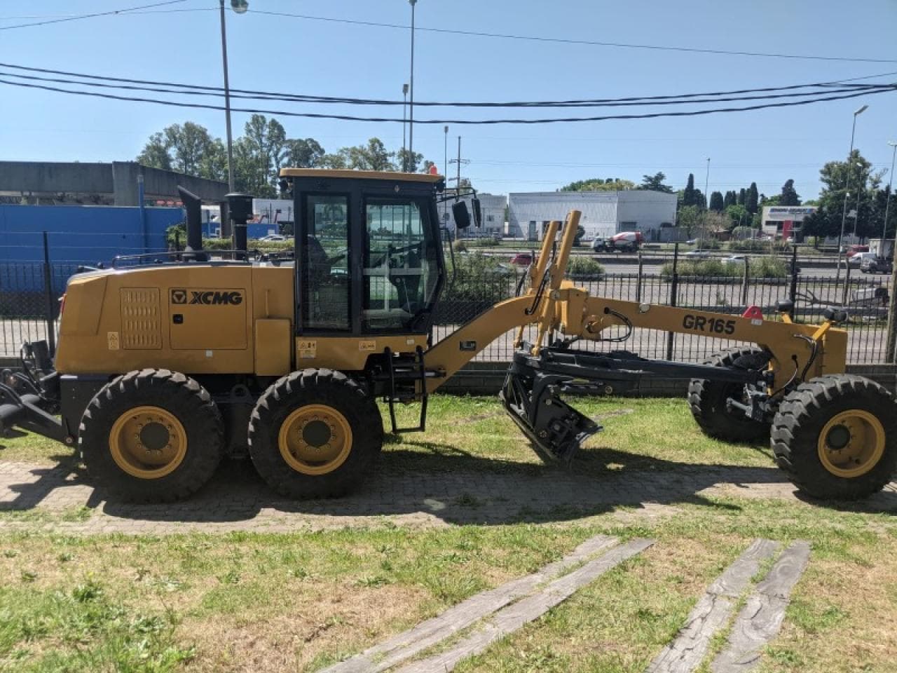 Motoniveladora Xcmg Modelo Gr165 - 15 Ton - Motor Cummins 165 Hp - 0km