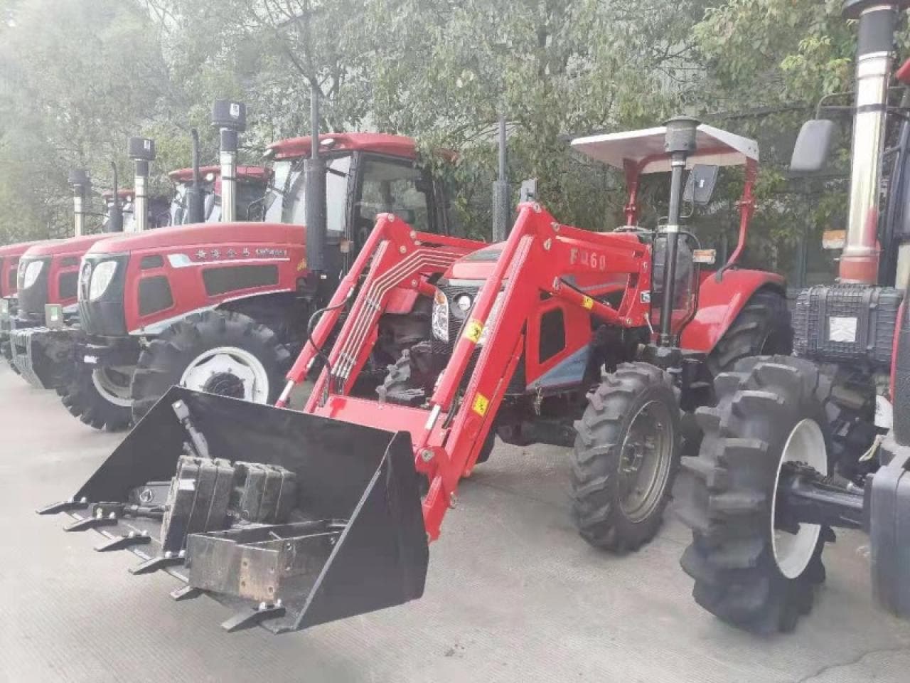 Tractor Camc-704 70hp 4x4 - Motor Deutz - Salida Hidráulica - Pala Cargadora Frontal