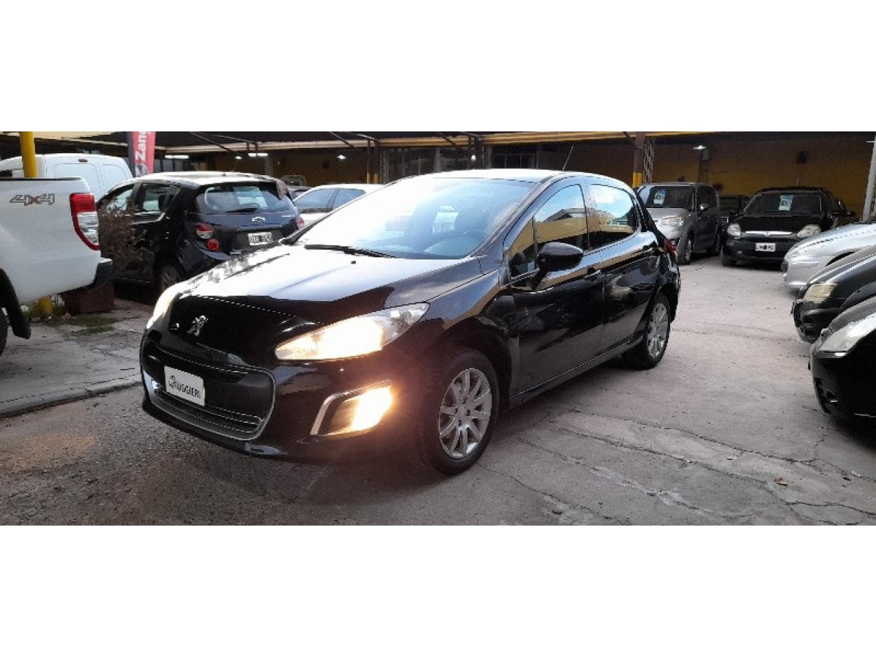 Peugeot 308 Active 1.6 Hdi. Año 2014. 2da Mano.