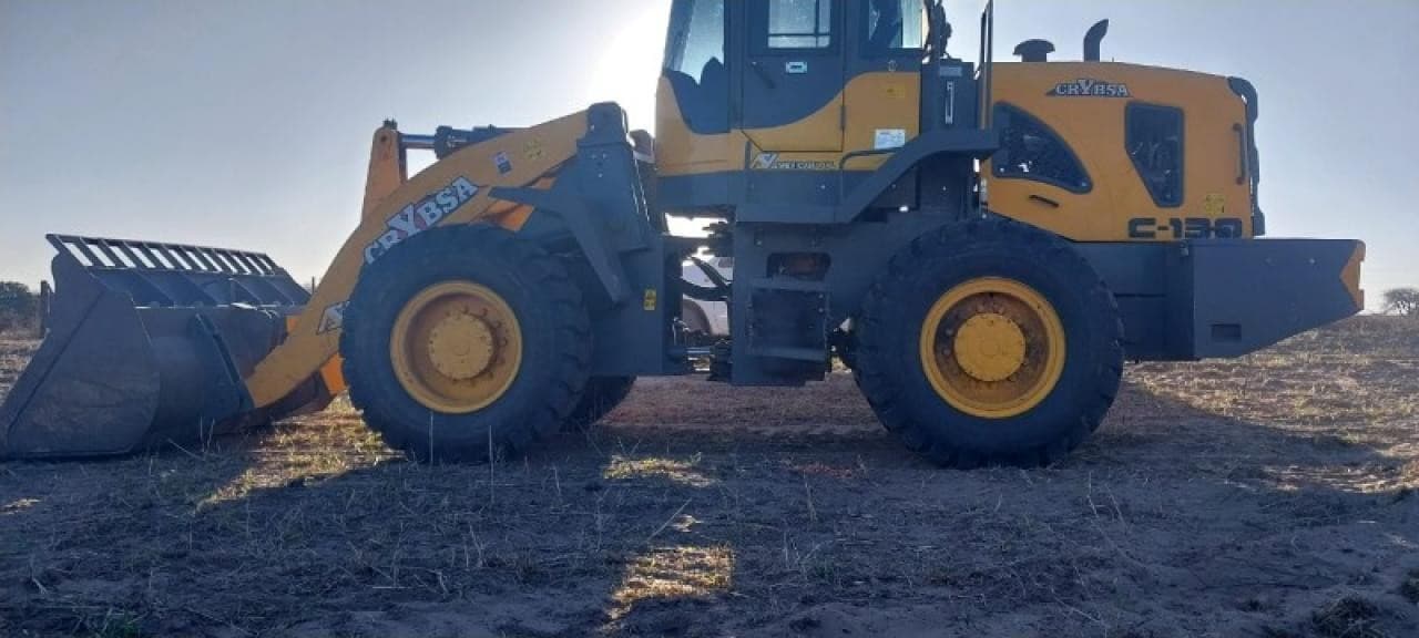 Cargadora 2 Mts Cribsa Nueva Excelente Precio