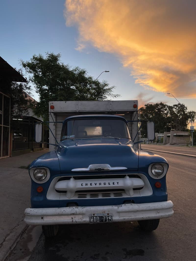 Chevrolet  57 Viking  Volquete