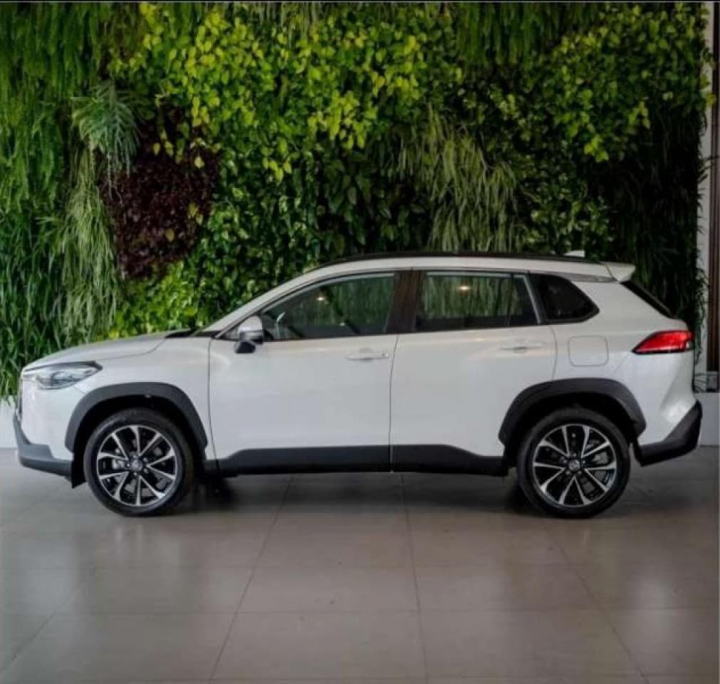 Vendo Toyota Corolla Cross 2.0 Seg  Cvt. 2024. 28.000 Kms