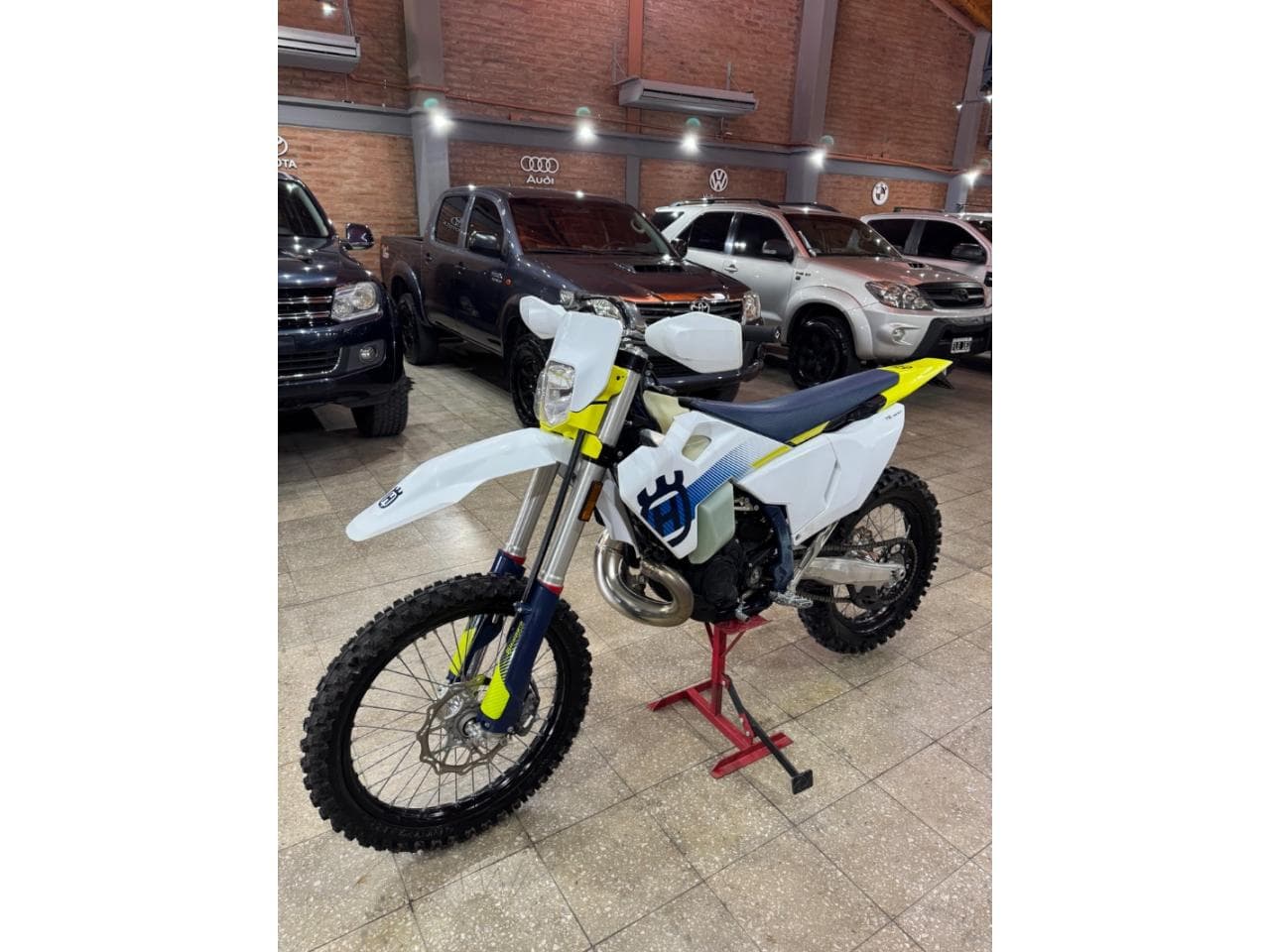 Husqvarna 300 2024 Tbi