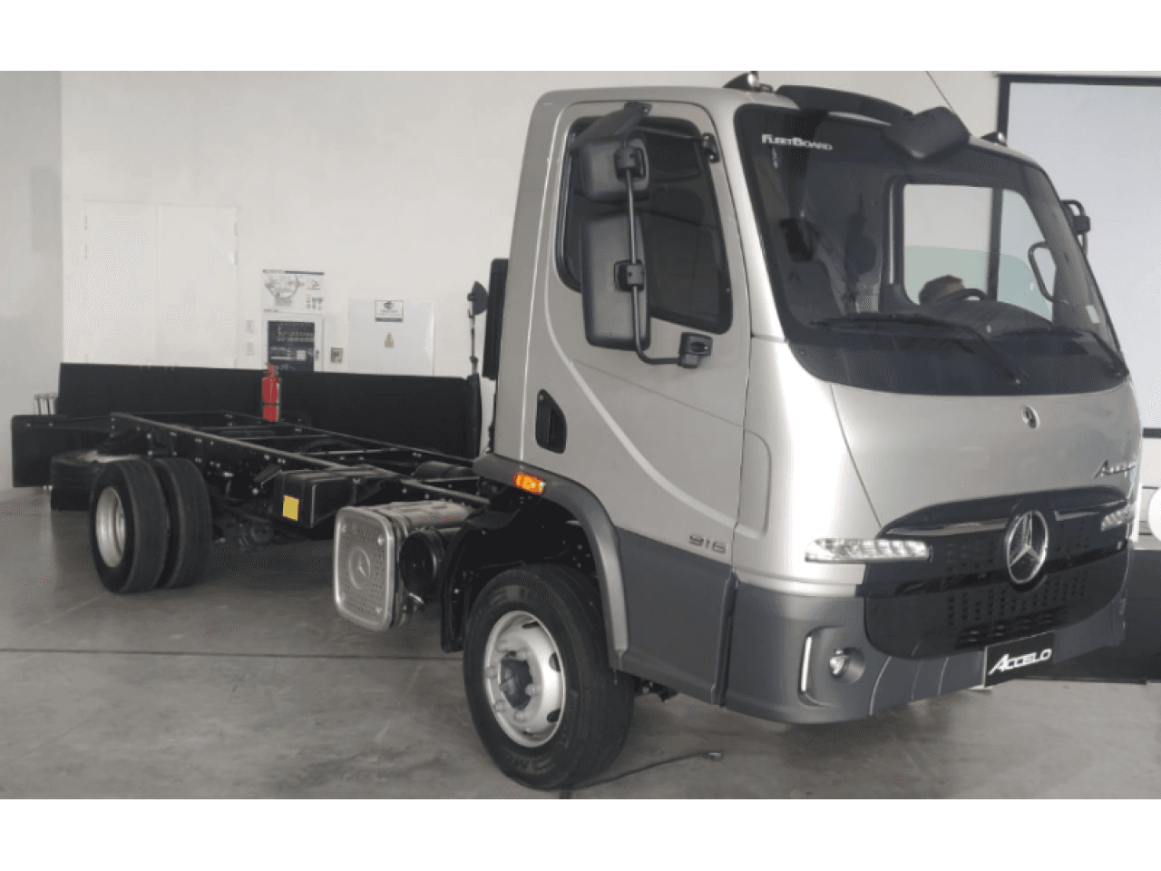 Mercedes Benz Accelo 915 /1116