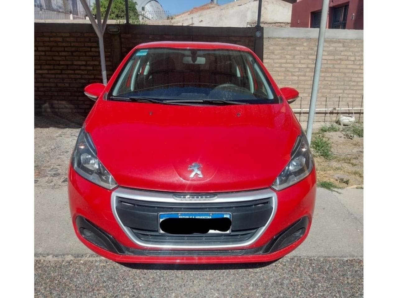 Peugeot 208 Active. 1.6 Modelo 2017