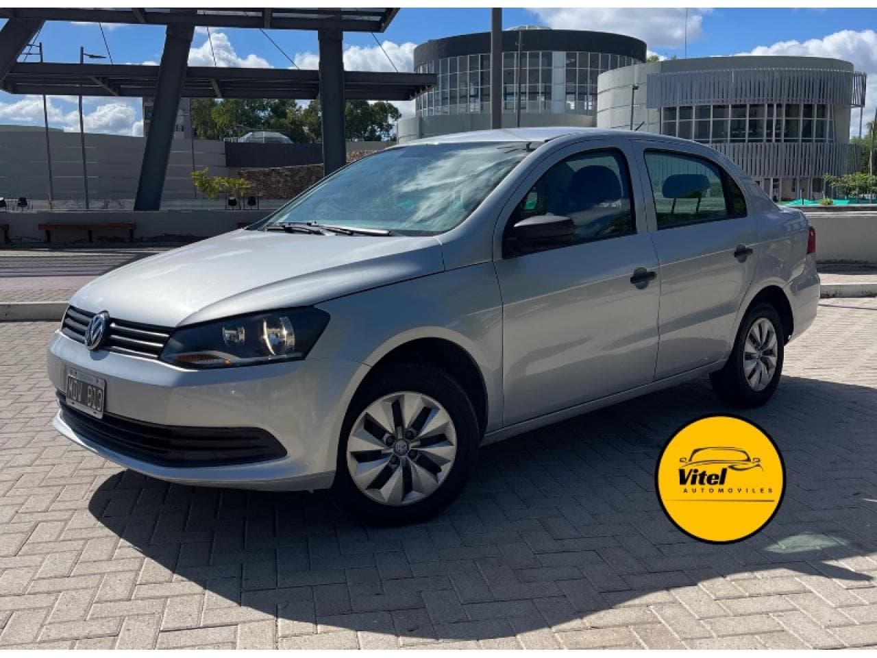 🟡- Volkswagen Voyage Conforline 2013 143.000 Km