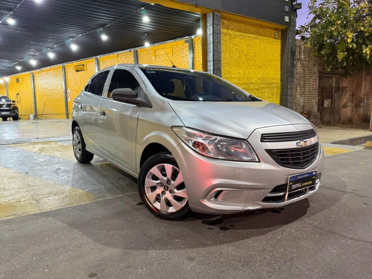 Chevrolet Onix 2014