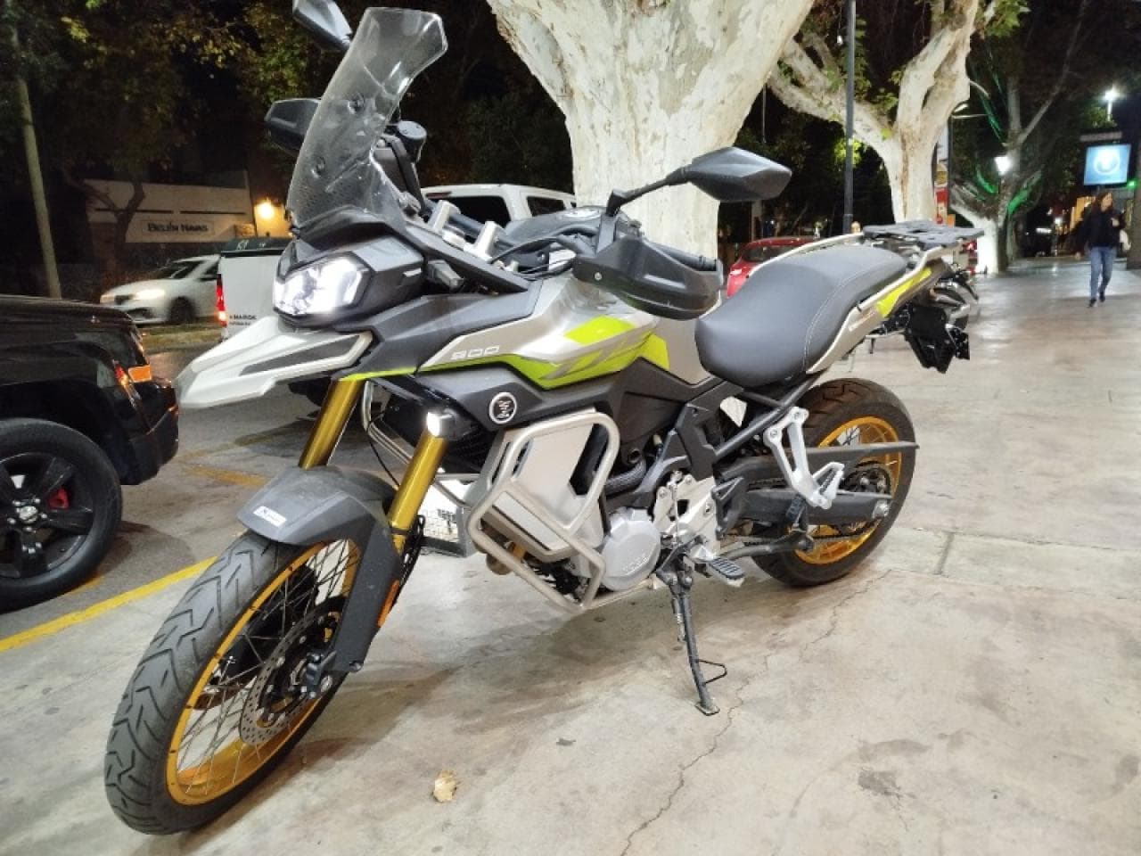 Oportunidad. Voge 900cc 2025, 1.500km!