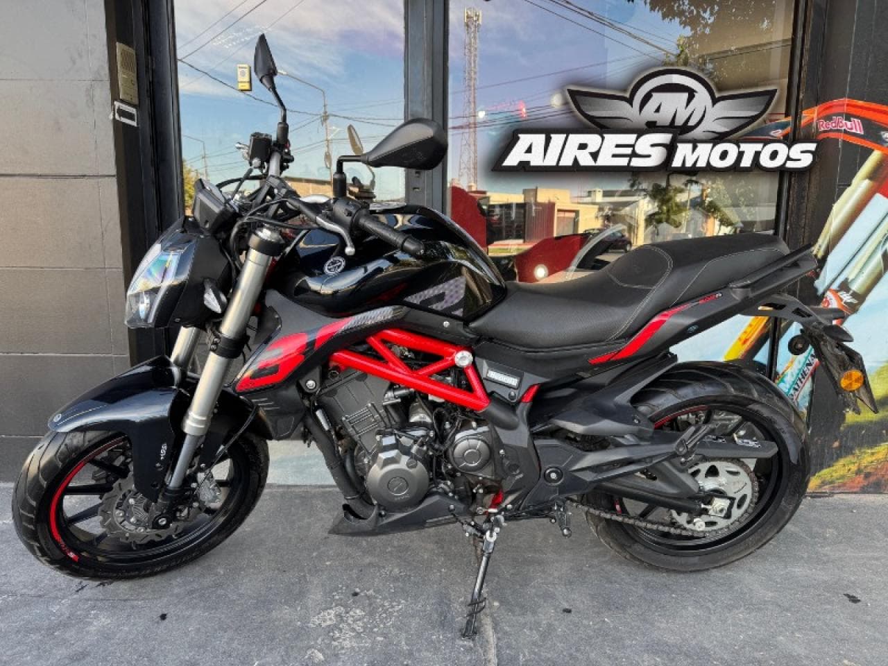 Benelli 302 S Modelo 2023 *** Aires Motos *** Financiación Con Dni /tarjetas De Crédito 12 Meses /permutas.