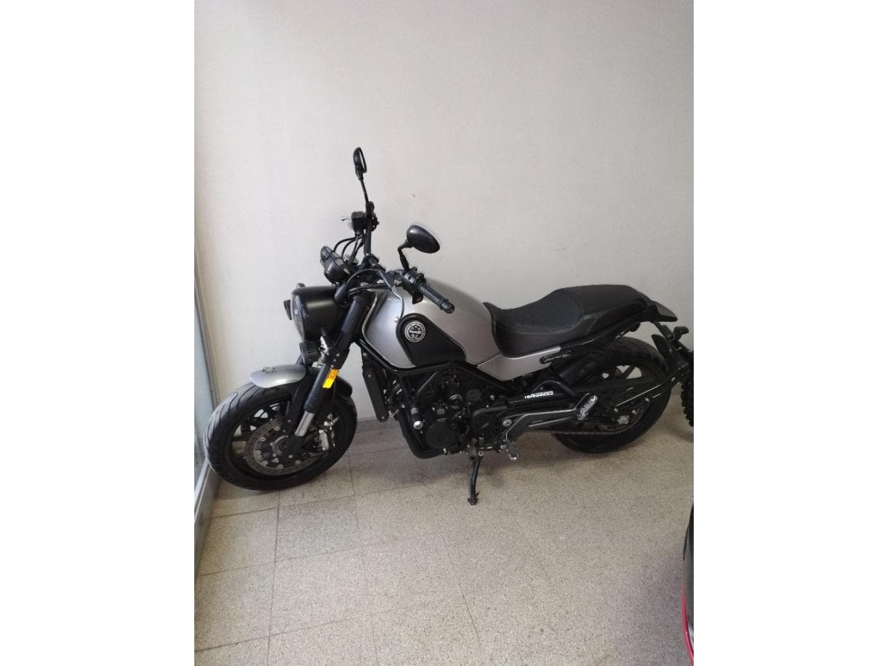 Benelli 500 Leoncino 2019 Impecable  Escucho Oferta Contado