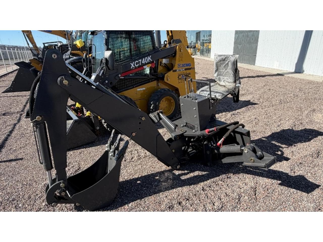 Implemento Retroexcavadora Para Minicargadora