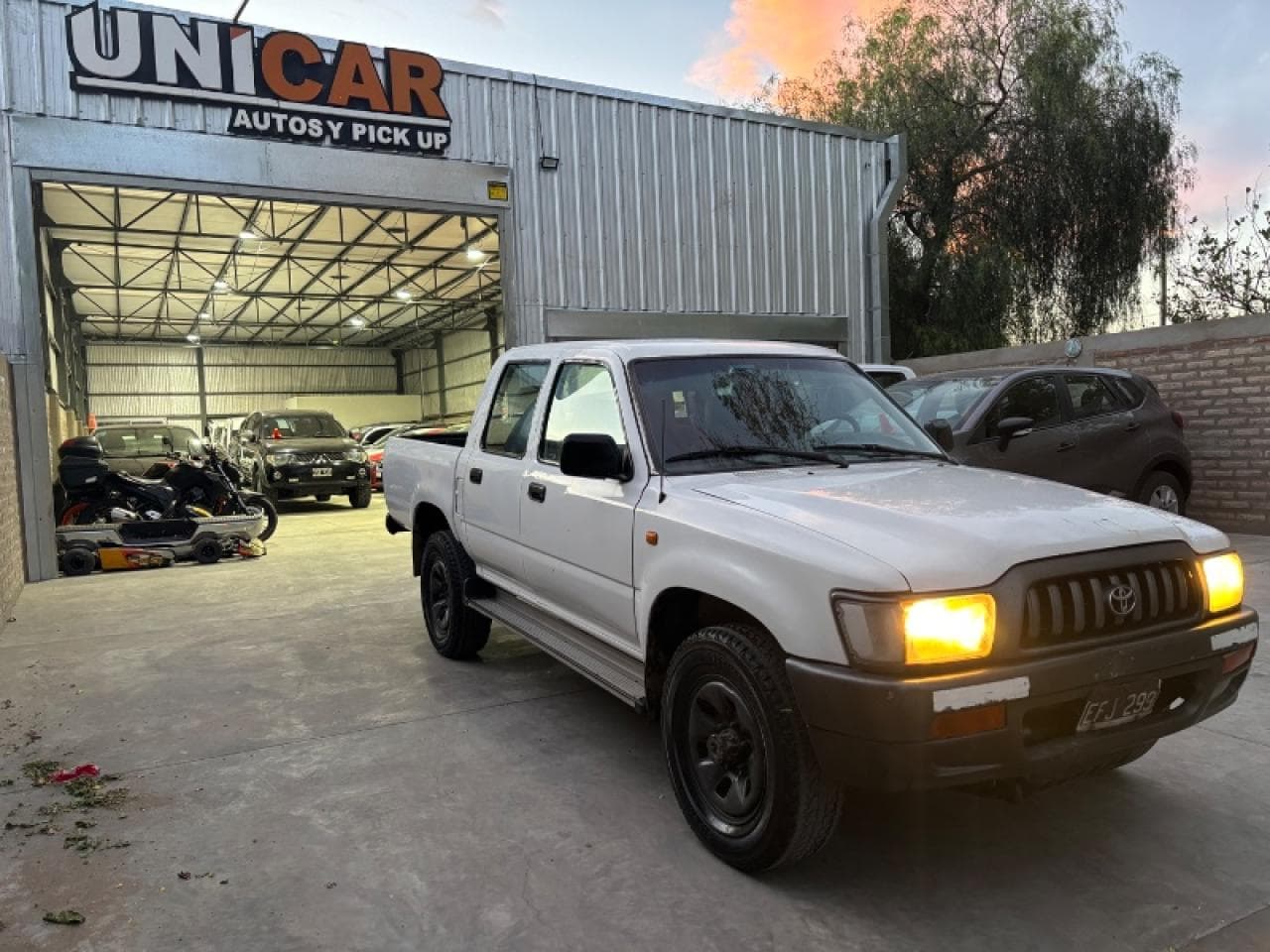 Liquido Toyota Hilux 3.0 4x4 - 2003