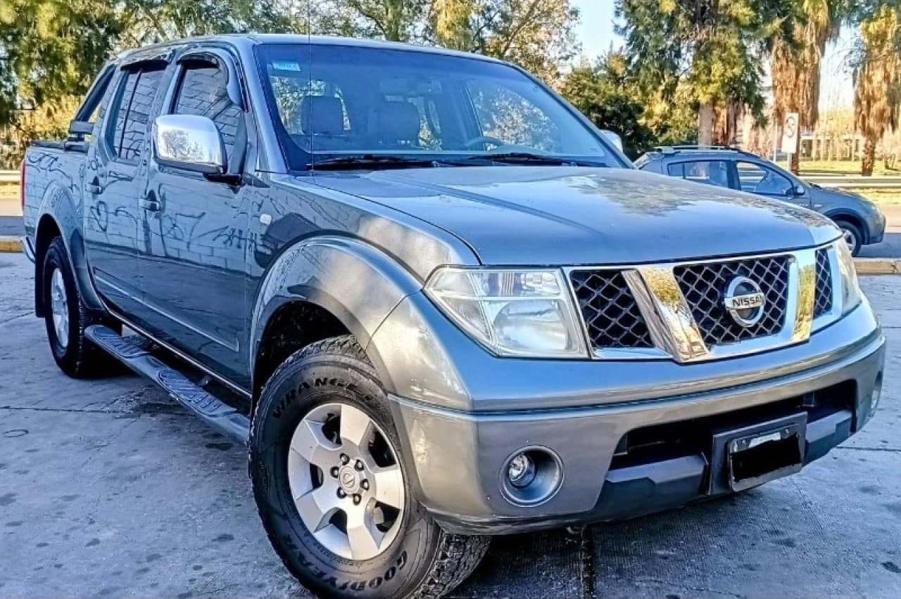 Nissan Frontier 2.5 Le, Cab. Doble 4x4, Man., Tap. Cuero, 2010