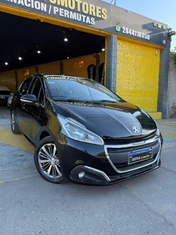 Peugeot 208 Feline Pack Cuir 2017