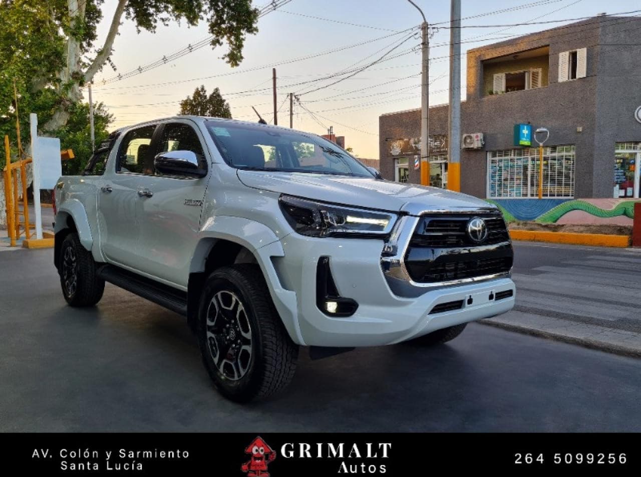 Toyota Hilux Srx 0km 4x4 At