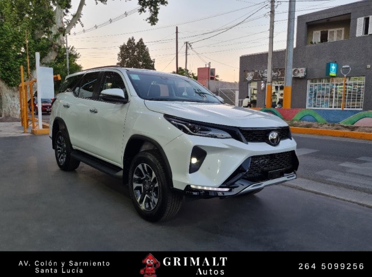 Toyota Hilux Sw4 Srx At 2.8 0km 4x4