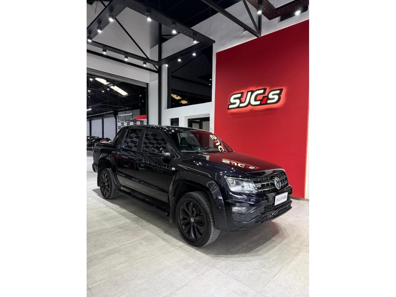 Volkswagen Amarok V6 Black Style, Año 2023 (version Limitada)