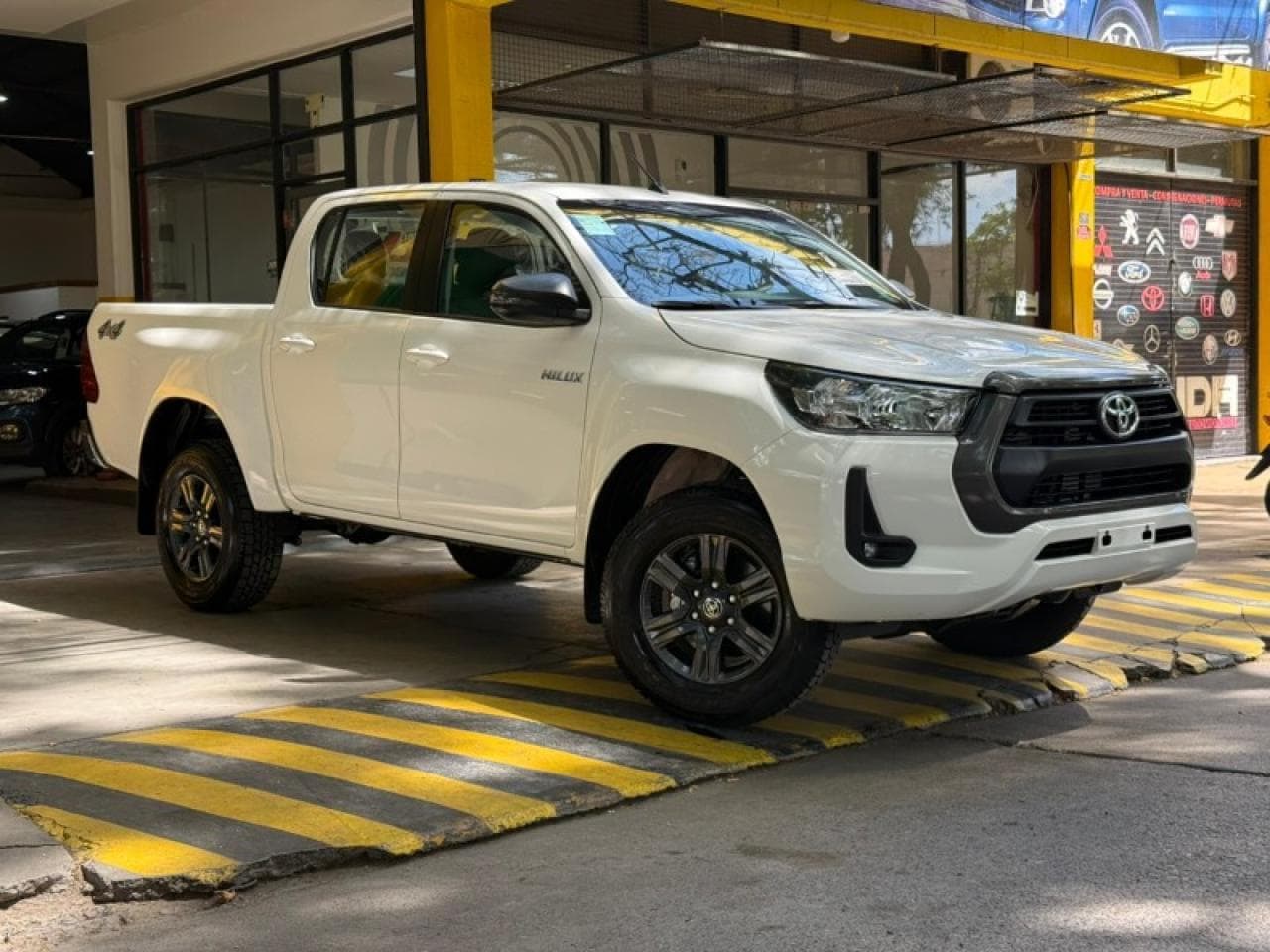 🚗toyota Hilux 2.8 Sr 4x4 |🔢0 Km | 🏛️retiras Con $31.300.000