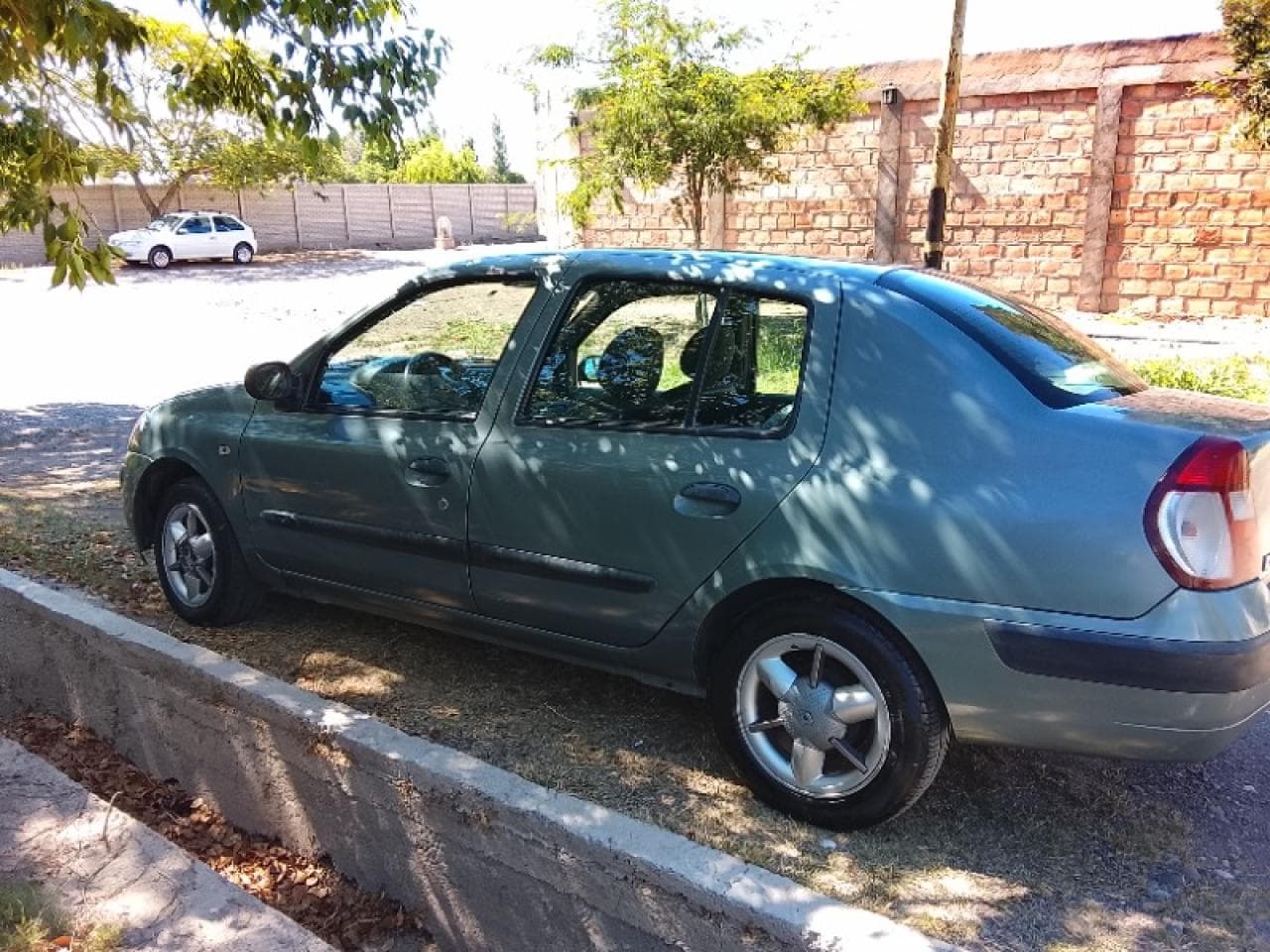 Renault Clio 1.2 Autentique - Mod 2006