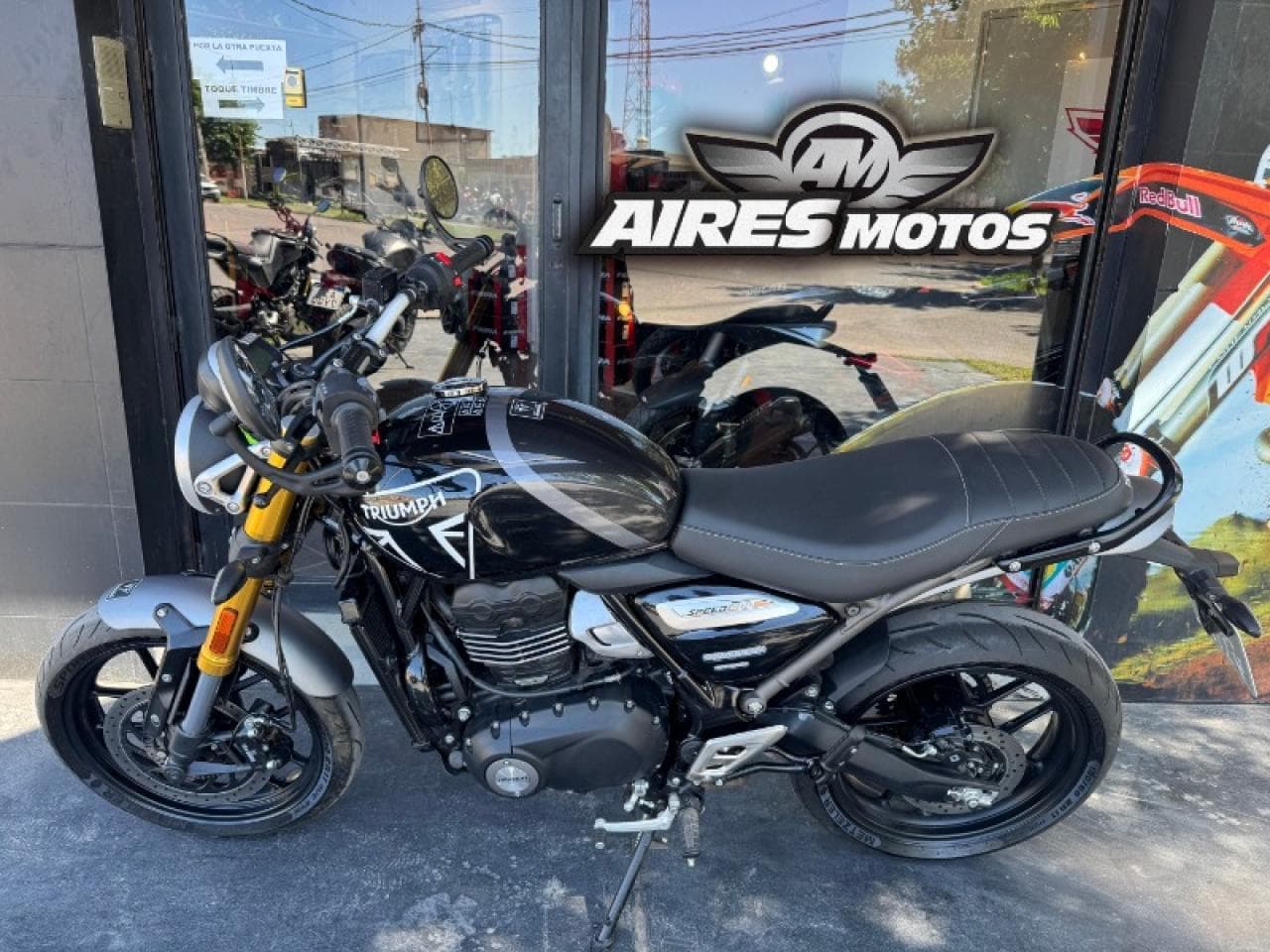 Triumph Speed 400 / 2025 *** Aires Motos *** Financiacion Con Dni / Tarjetas De Credito 24 Meses / Permutas.