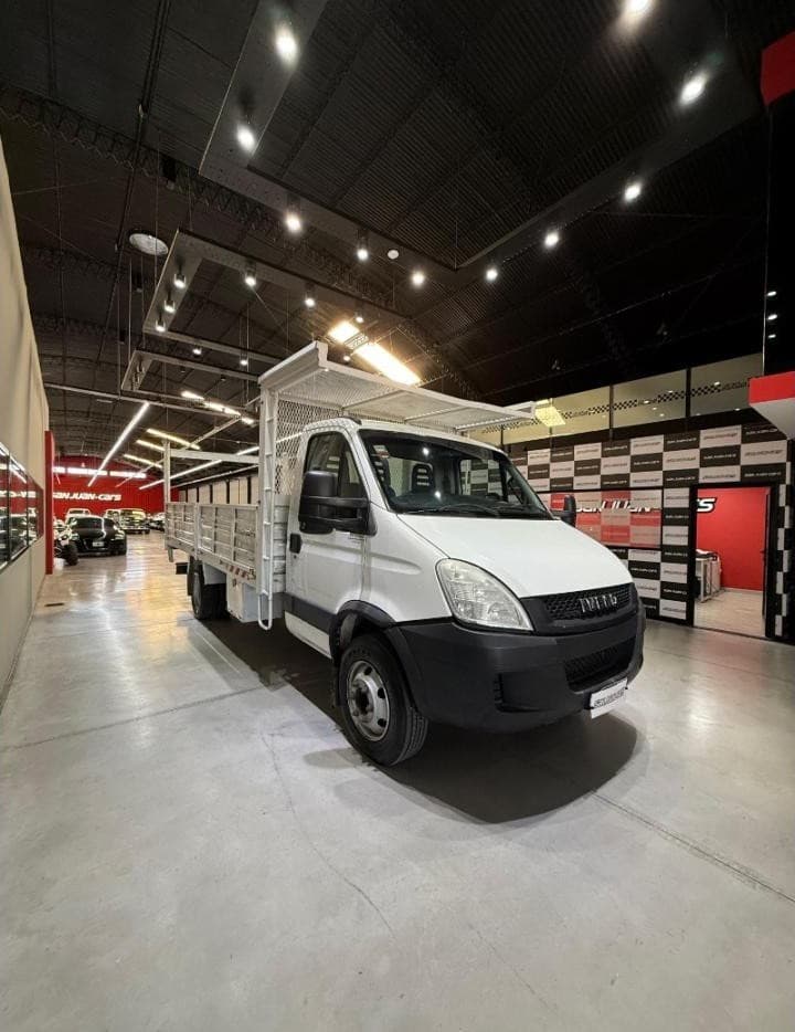 Iveco Daily 70c17 3.0 Chasis Cs 155cv (paso 4350) Con Carrocería 2019