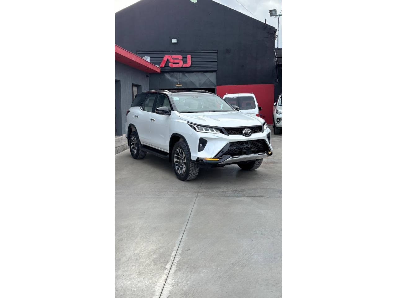 Toyota Sw4 2.8 Tdi Diamond 4x4 6at 7as Okm