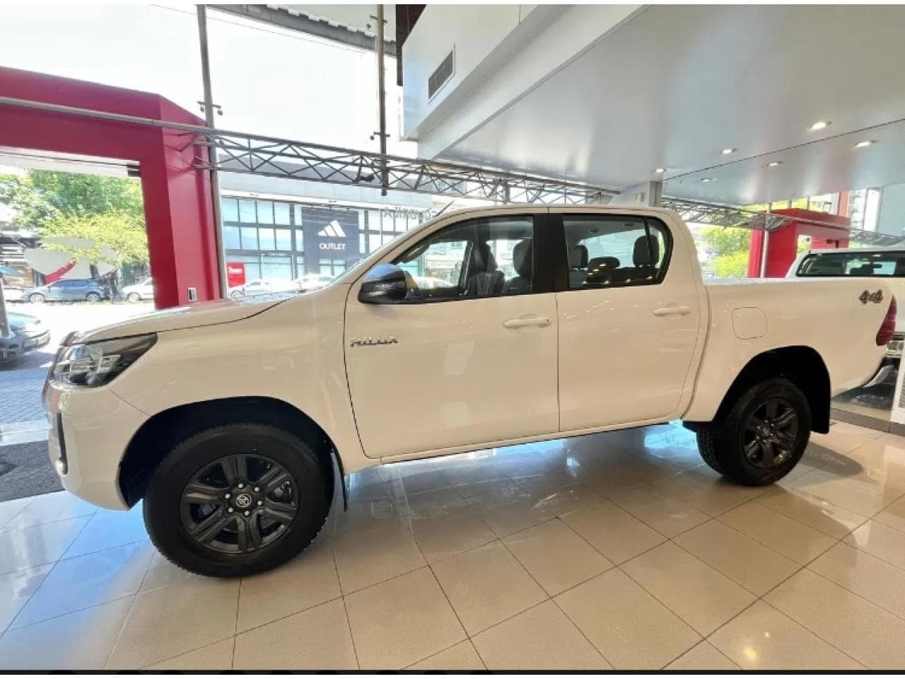 Toyota Hilux Doble Cabina Sr. 4x4 Mt - 2026 0km