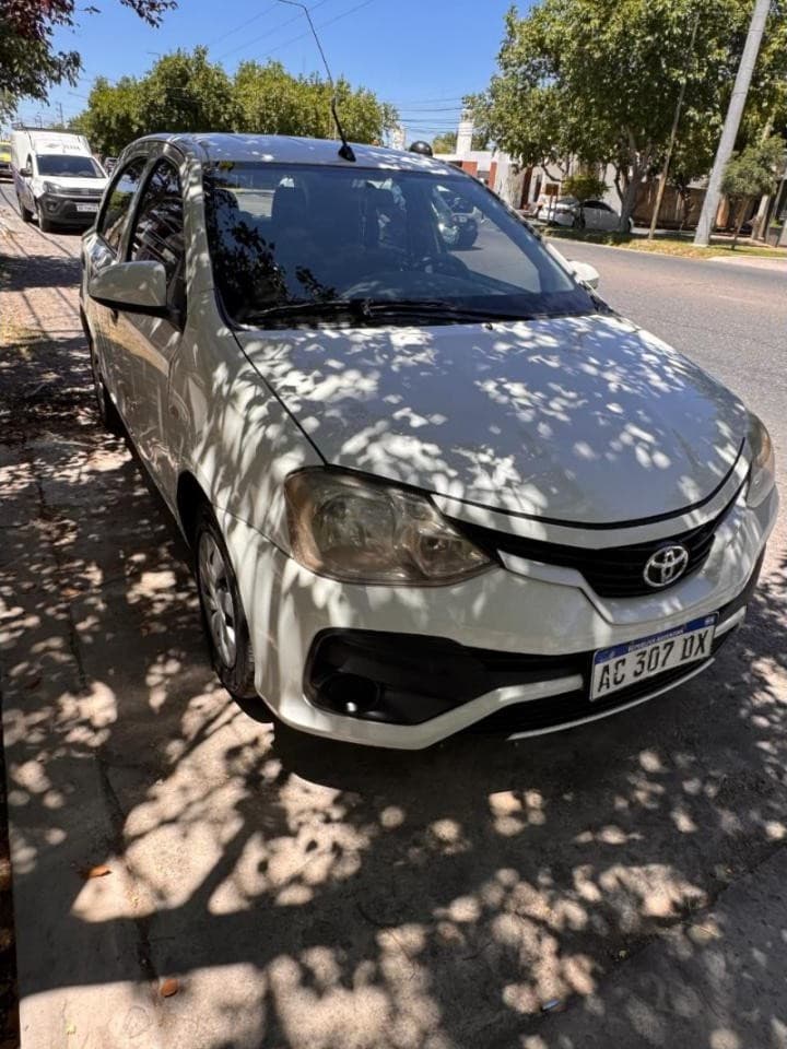 Toyota Etios X 2018
