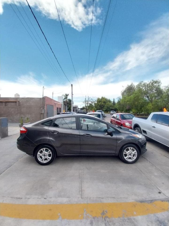 Ford Fiesta Kinetic 1.6 4p S (kd)