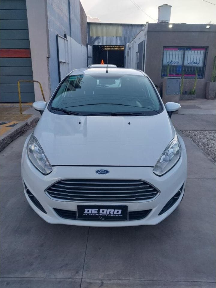 Ford Fiesta Kinetic Design Se 1.6 A/t