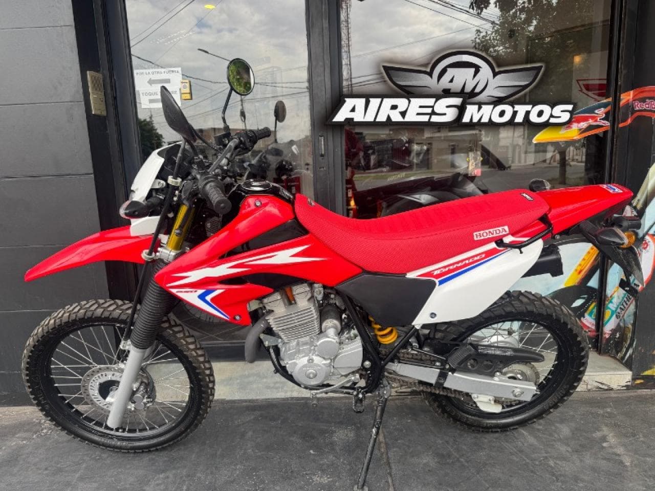 Honda Xr 250 Tornado / 2024 *** Aires Motos *** Financiacion Con Dni / Tarjetas De Credito 24 Meses / Permutas...