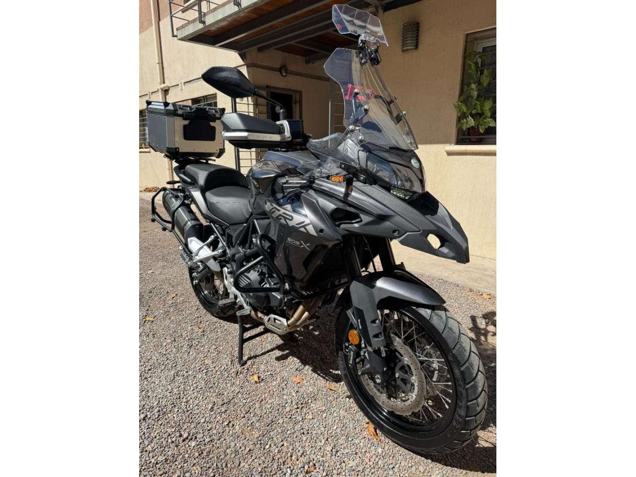 Benelli Trk 502x 2023 - 5.000km