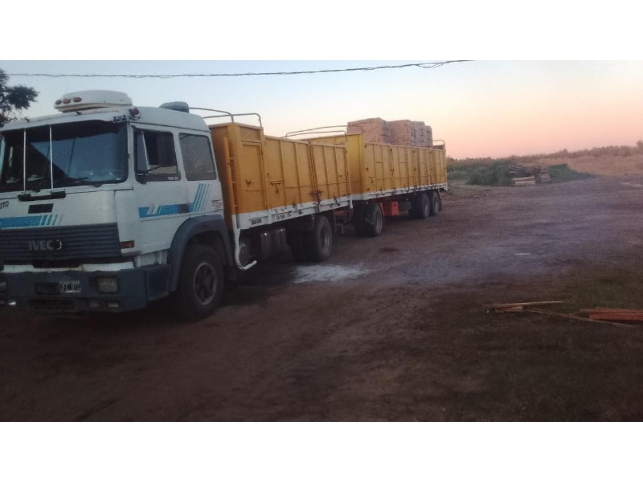 Iveco 190/29 Y Acoplado Maldonado