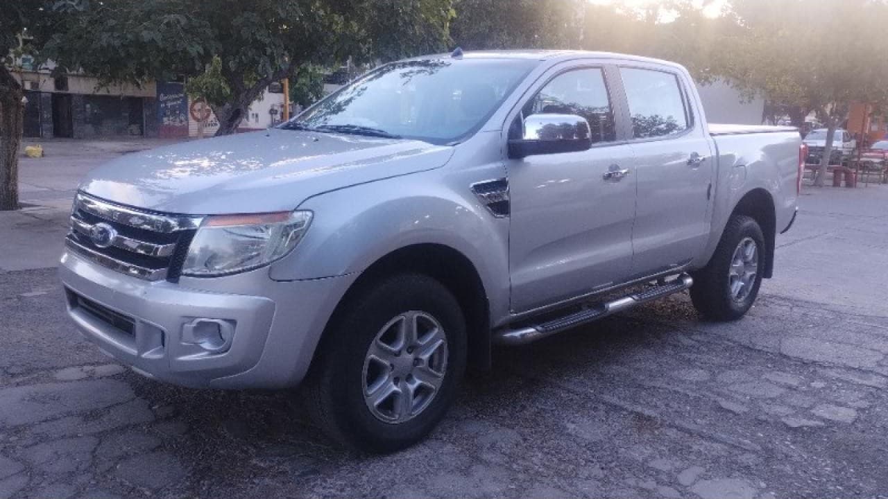 Ford Ranger 3.2 Xlt Impecable 2012