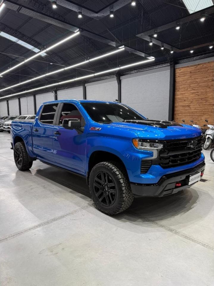 Chevrolet Silverado Z71 Trail Boss 2025 12900km