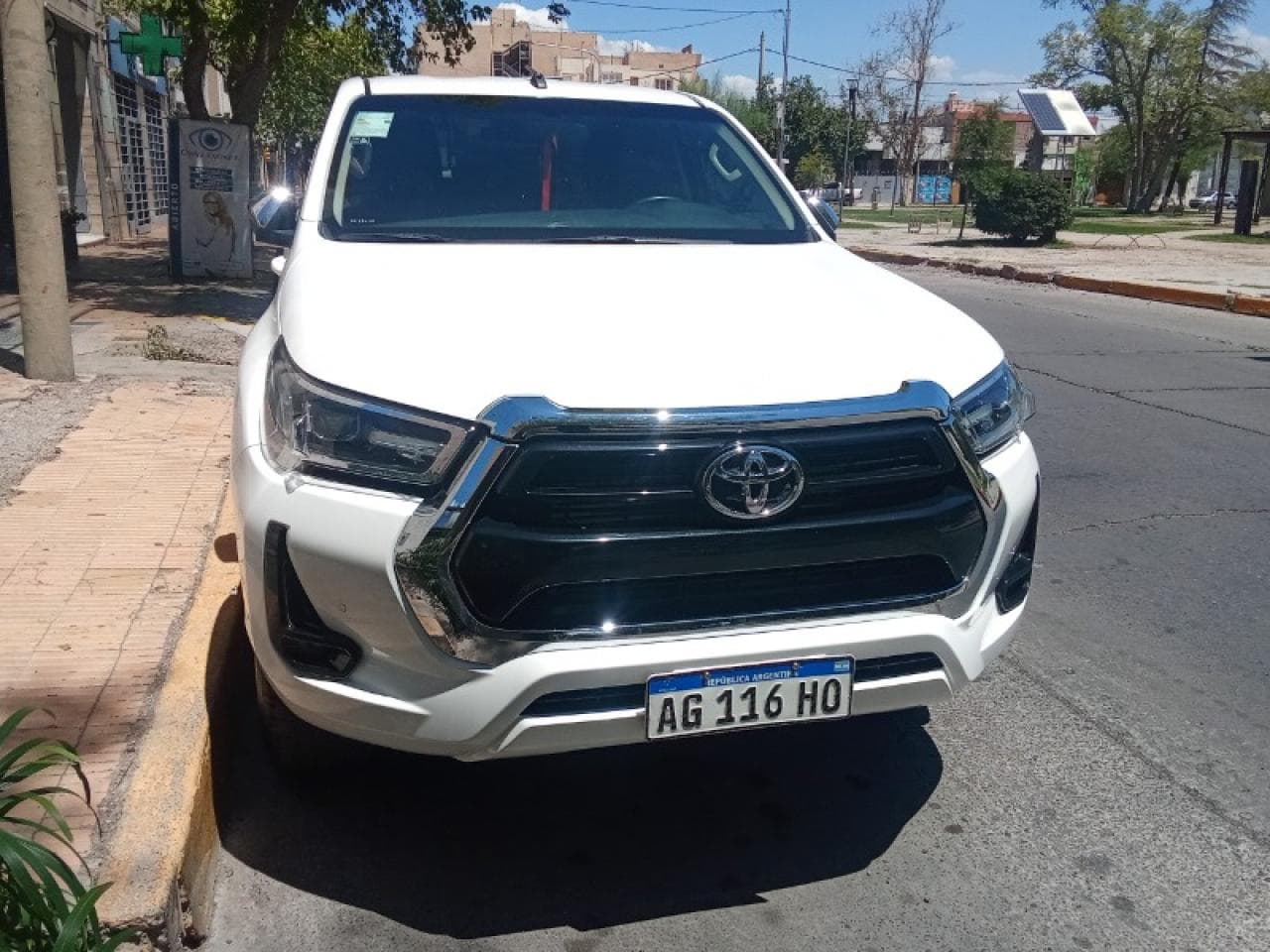 Toyota Hilux 2023 Srv At 33.000km