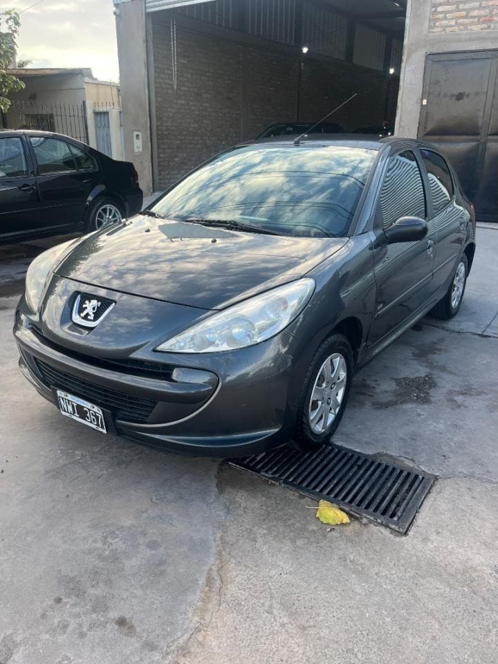 Peugeot 207 Hdi 2014