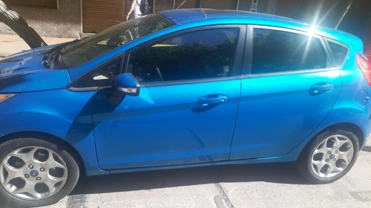 Ford Fiesta Kinetic Año 2012 Unica Dueña - 131.000 Km
