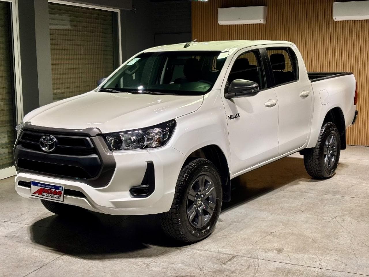 Toyota Hilux Sr At 2026 Disponible Física