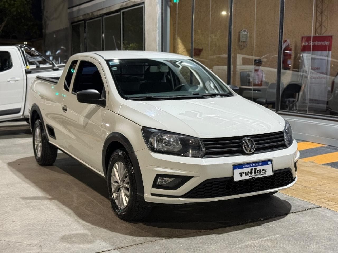 Volkswagen Saveiro 1.6 L17 C/ext Pack High Año 2016