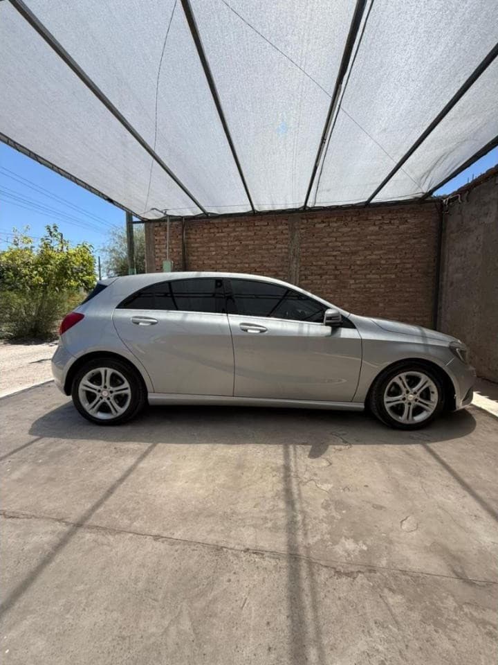 Mercedes Benz A81-a200 Motor 1.6l Turbo Naftero.