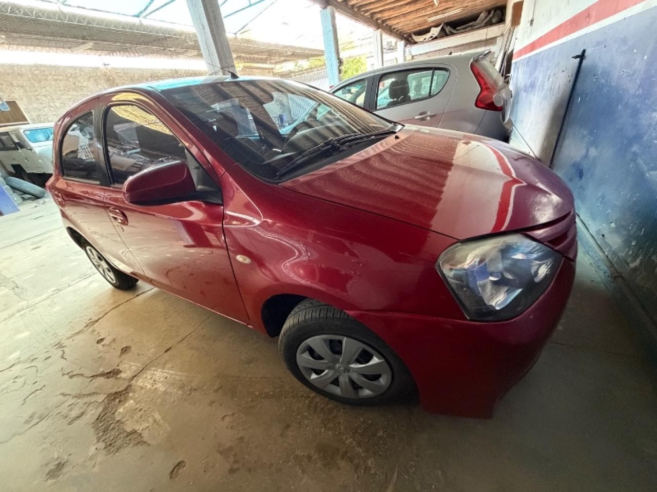 Toyota Etios 1,6 Xs 5ptas 2014