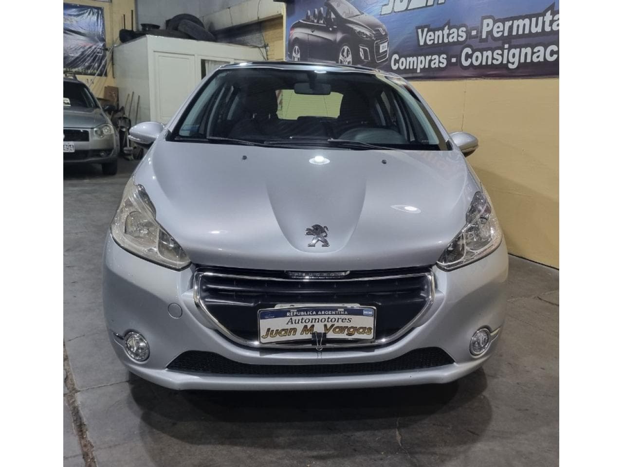 Peugeot 208 Impecable 2015