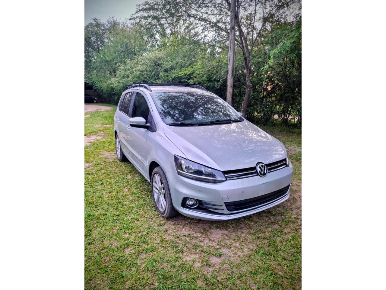 Volkswagen Suran Highline Caja 6ta 2017