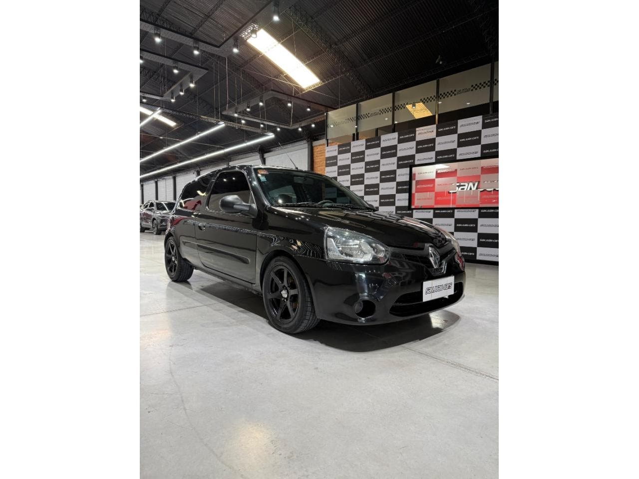 Renault Clio Mio 3p Expression Pack Ii 2013 129.700km