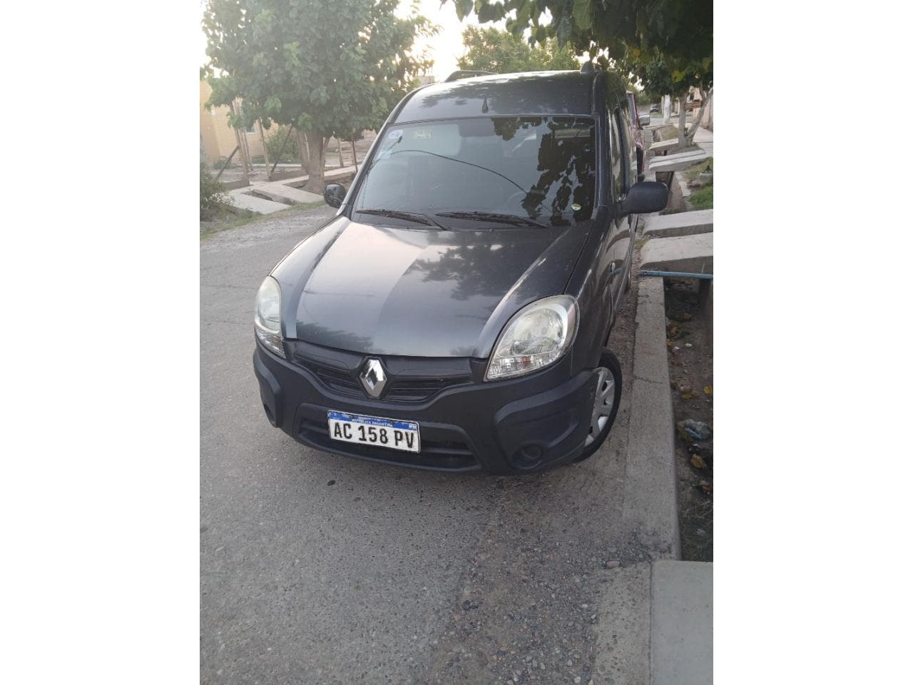 Renault Kangoo 2018 Aire Dirección Gnc5ta Ge Permuto Menor Valor $14.500,000