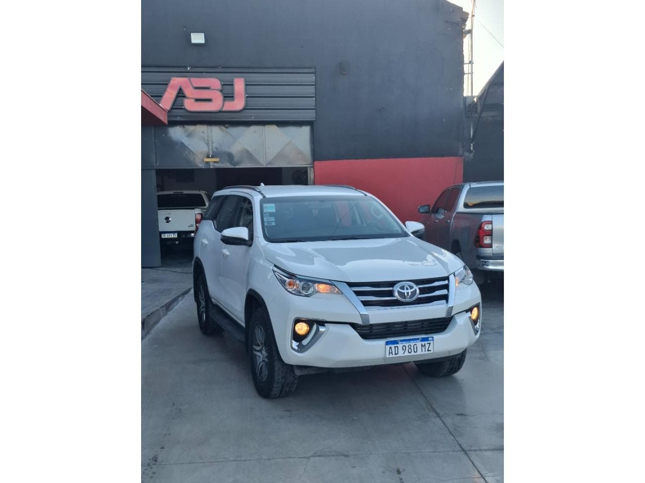 Toyota Hilux Sw4 2.8 Sr 177cv 4x4 At 2020 30000km