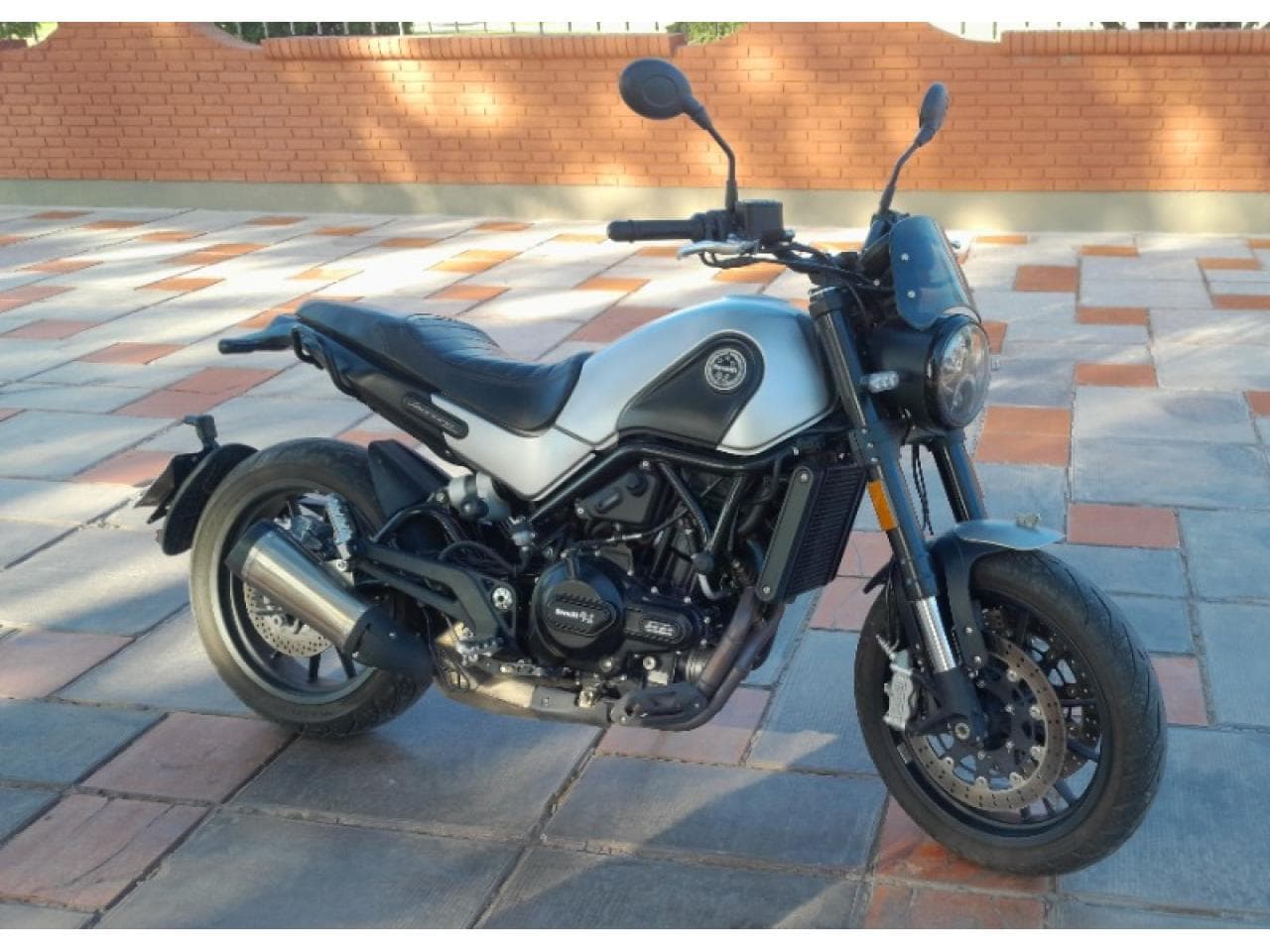 Benelli Leoncino 500 Mod 2023 4.500 Km Impecable Permuto Por Vehiculo O Moto -financio Entrega Con $5.000.000