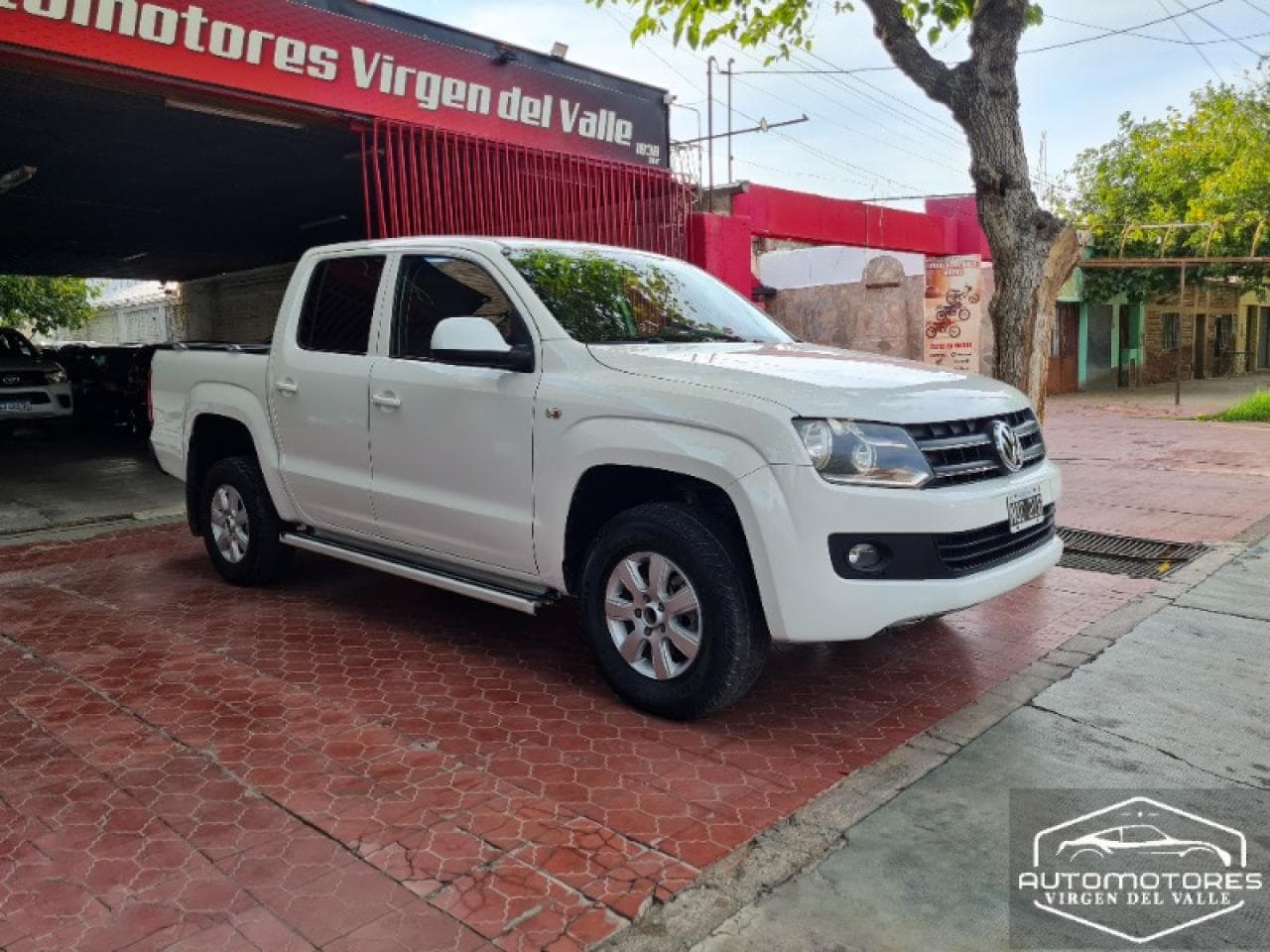 Volkswagen Amarok Trendline 2014 Mt 2.0 180hp