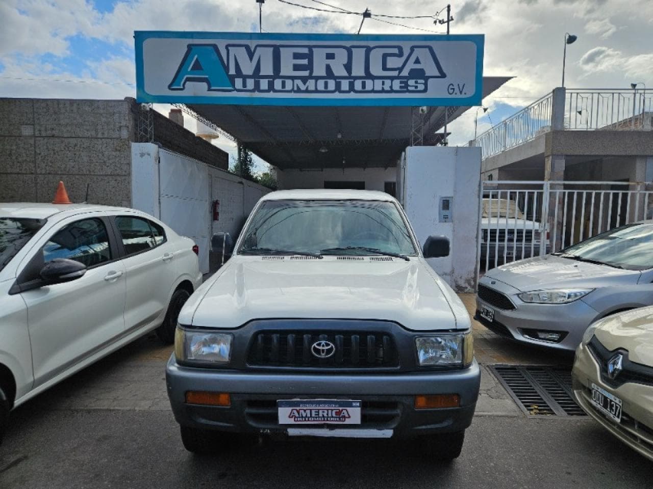 Toyota Hilux Dx 4x2 3.0 2003 $10.000.000 Resto En Cuotas